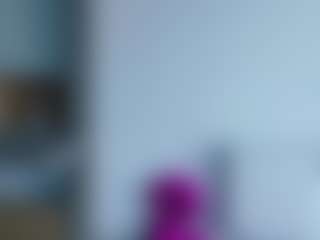 Live cam show with Deidi - Brown Eyes Blonde Hair on Camsoda