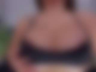 Live cam show with Fabiana BIG BOOBS - Hush on SmokeAndPoke