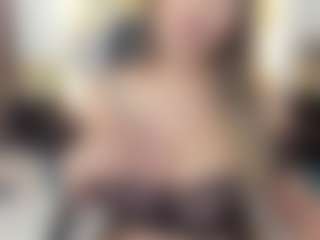 Live cam show with Fabiana BIG BOOBS - Hush on TeamSkeetLive