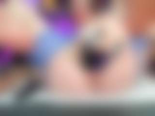 Live cam show with Anal_Queen_Mona - Atm on Camsoda