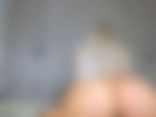 mia-hott's Live Sex Cam Show