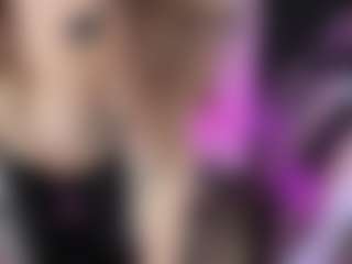 Live cam show with Celeste - Moaning on WildCum