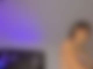 Live cam show with Adri Rogers - Blondie on Instabang