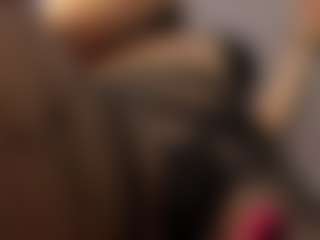 Adri Rogers's Live Sex Cam Show