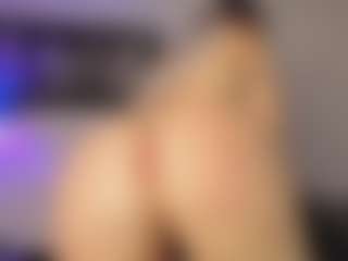 Live cam show with Adri Rogers - Blondie on Mixed Magazine Live