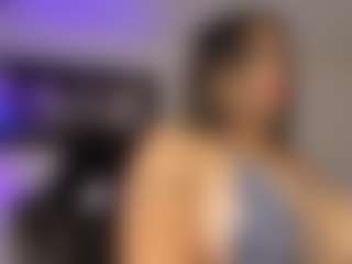 Live cam show with Adri Rogers - Blondie on sexylivex.com