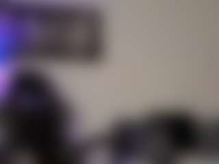 Adri Rogers's Live Sex Cam Show