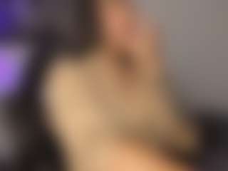 Adri Rogers's Live Sex Cam Show