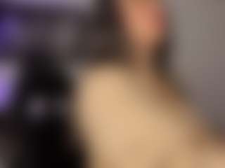 Adri Rogers's Live Sex Cam Show