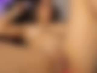 Live cam show with Adri Rogers - Blondie on Hubzter Live