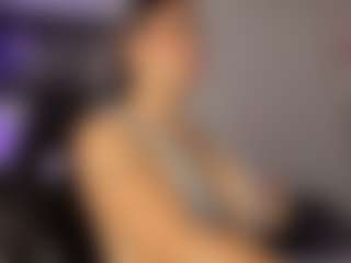 Live cam show with Adri Rogers - Blondie on LiveSexCams6
