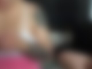 Live cam show with anniebananie - Mature on Mixed Magazine Live