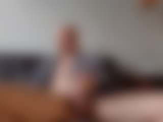 Moggleflop's Live Sex Cam Show