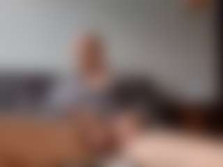 Moggleflop's Live Sex Cam Show