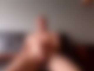 Moggleflop's Live Sex Cam Show