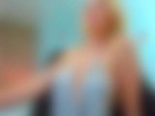 Live cam show with Allie - Spank on Camiplay Live