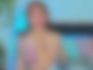 Live cam show with hannasimmons - Bedroom on CamwithHer