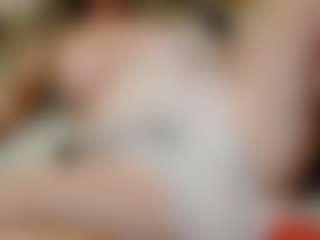 Live cam show with ilaiza - Toys on crypto-cams