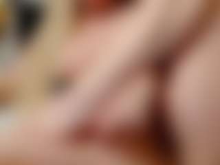 Live cam show with ilaiza - Joi on Camming Site