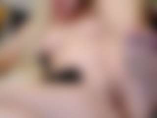 Live cam show with ilaiza - Dirty Talk on Chatstar