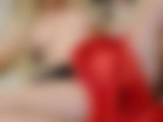 ilaiza MILF webcam performer live streaming