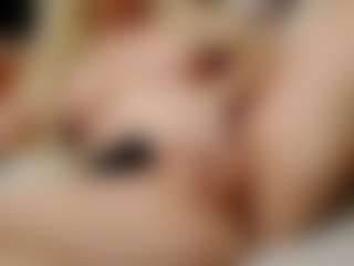 Live cam show with ilaiza - Cum Mature on Mixed Magazine Live