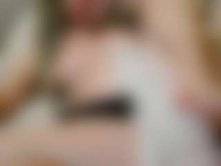 Live cam show with ilaiza - Smoking on liverealitysex.com