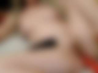 Live cam show with ilaiza - Brown Hair MILF on sexylive.show