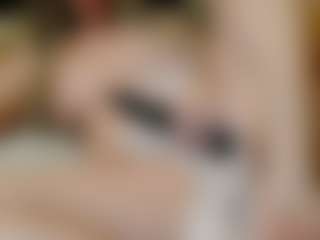 ilaiza MILF webcam performer live streaming