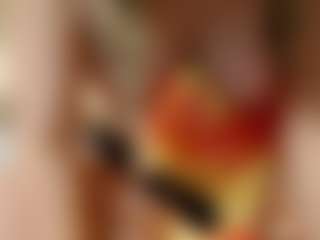 ilaiza MILF-webcamperformer live