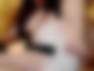 ilaiza MILF webcam performer live streaming