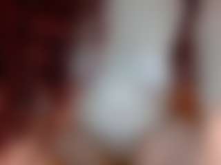 ilaiza MILF webcam performer live streaming