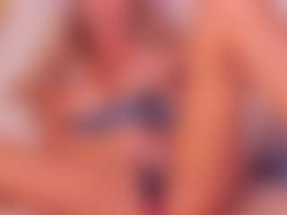 Live cam show with rachelquinn - Drinking on AdultVida.com