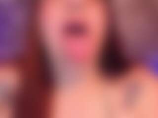 Aleja's Live Sex Cam Show