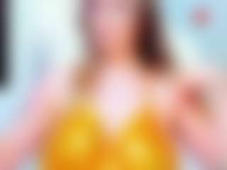 Live cam show with evelynerosse - Office on Soda Cam