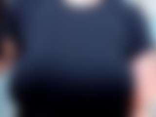Live cam show with evelynerosse - Office on MyBangCams