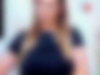 Live cam show with evelynerosse - Blonde Hair MILF on SquirtSoMuch