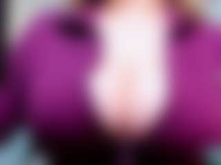 Live cam show with evelynerosse - Office on Uber Horny
