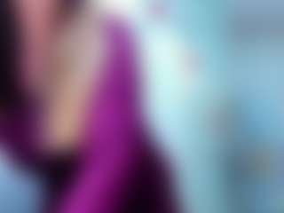 Live cam show with evelynerosse - Drinking on camwithhim.com