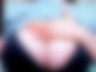 Live cam show with evelynerosse - Blonde Hair Teen (18+) on Camiplay Live