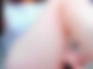 Live cam show with evelynerosse - Office on WildCum