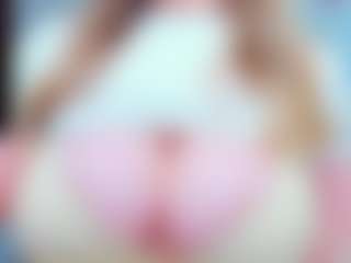 evelynerosse MILF webcam performer live streaming
