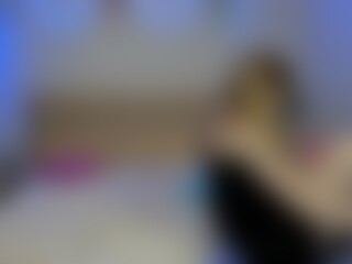 mikkichases Live-Sex-Cam-Show