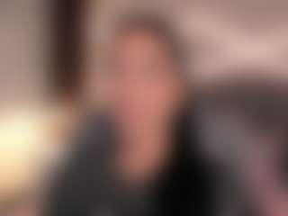 Live cam show with VERONICA - Living Room on instabang