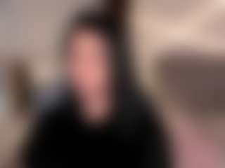 Live cam show with VERONICA - Shaved on Milfs Live