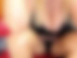 Live cam show with Esperanza Miller - Athletic Middle Aged on Camsoda