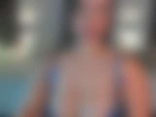 MartinaBianchi's Live Sex Cam Show