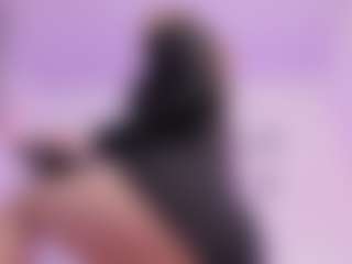 Mia's Live Sex Cam Show