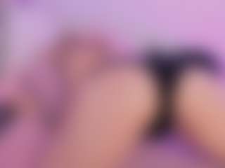 Live cam show with Mia - Butt Plug on Pornisteam.com