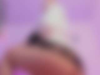 Mia's Live Sex Cam Show